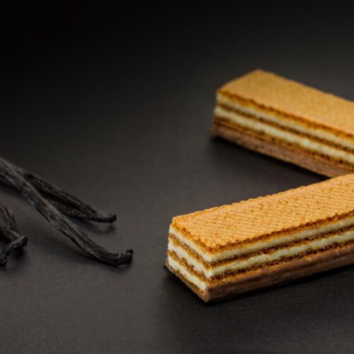 Napolitană cu cremă de vanilie (75%)